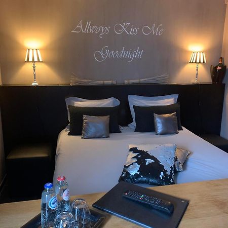 Bed and Breakfast Maison Beau Zonhoven Екстер'єр фото