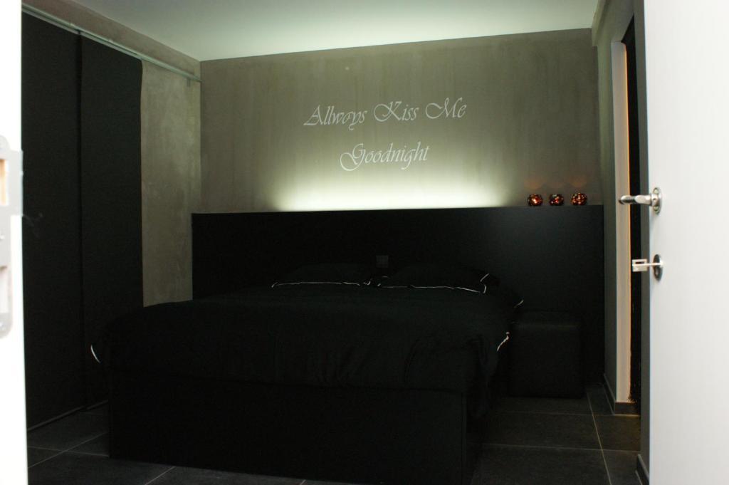 Bed and Breakfast Maison Beau Zonhoven Номер фото